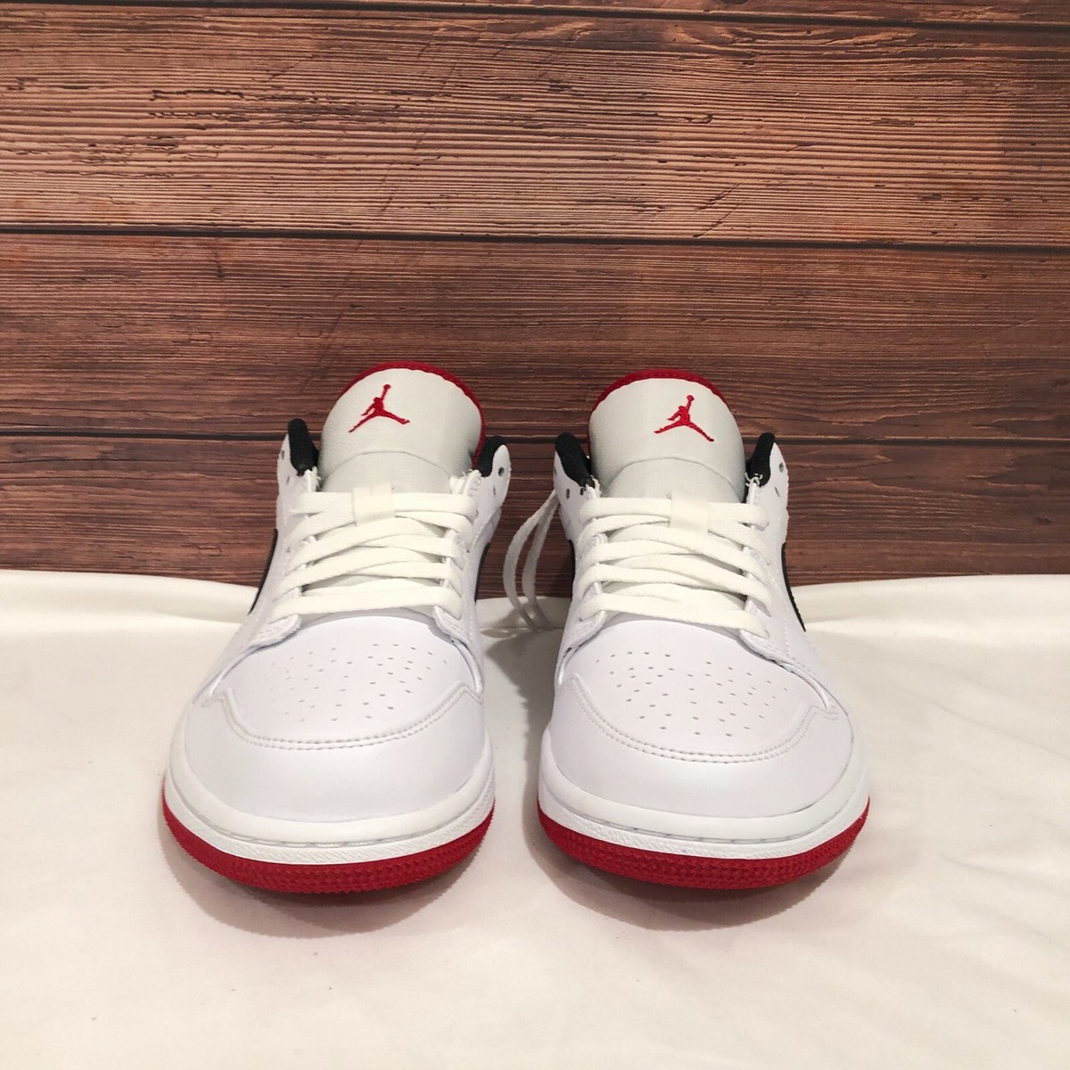 air jordan 1 low university red black gs