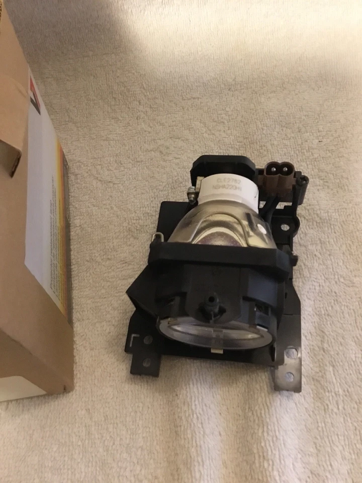 (DT00841) VPL1V7-16601N Replacement Projector LampNew - Image 4 of 4