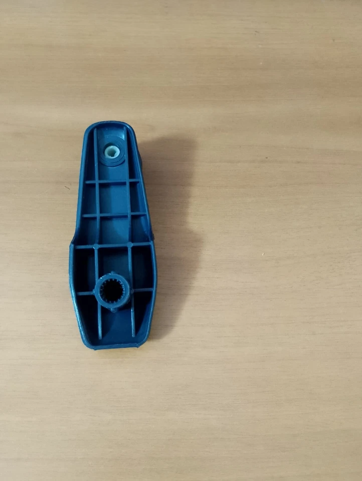 manivela ventana azul oscuro NOS peugeot 205 305 405 505 etc (desde 1980) miria 23264 Foto 2 de 4