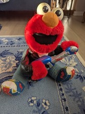 Vintage Rock N Roll Elmo w/ Guitar Plays Music And Shakes Works Great Tyco 1998