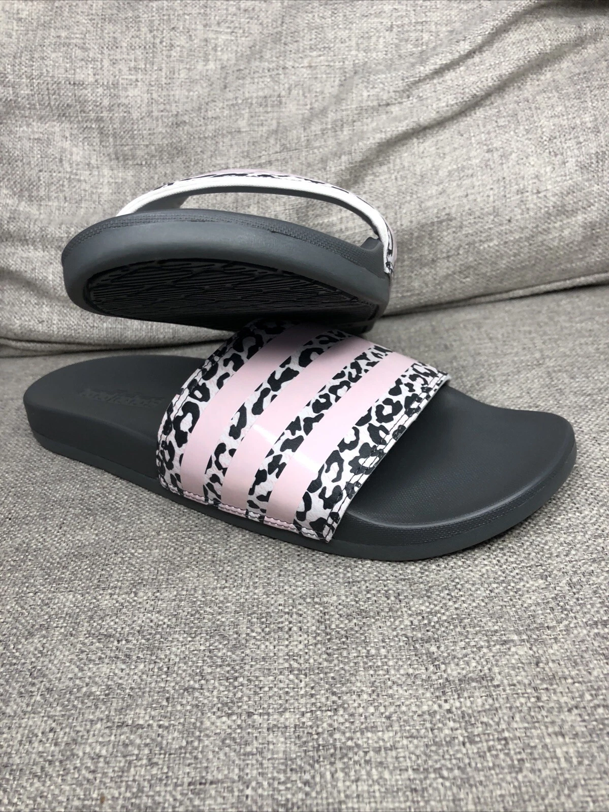 Sandali da donna Adidas comodi slide rosa a righe leopardate taglia 10