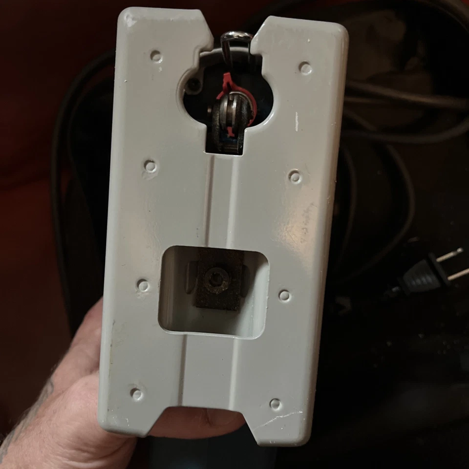 Quebra-cabeça Bosch JS260 6.0 amp com fio com alça superior e estojo de transporte - Imagem 4 de 4