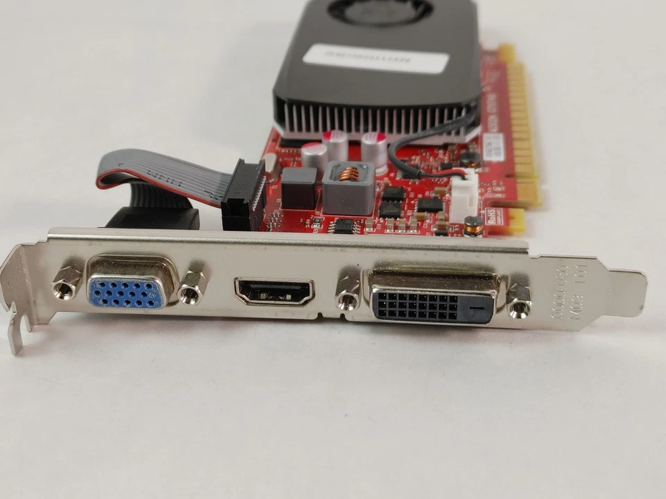 Tarjeta de video de escritorio Nvidia GeForce GTX 745 4 GB DDR3 PCI Express x16 - TC2P0 Foto 3 de 4