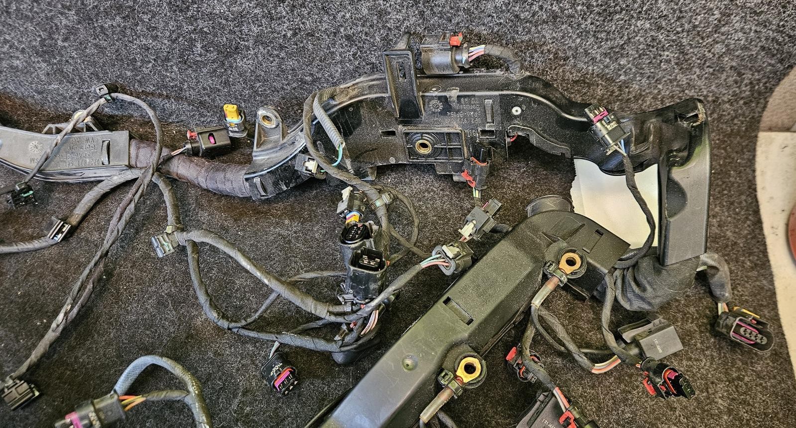 BENTLEY BENTAYGA WIRING HARNESS FOR ENGINE 4.0L V8 TFSI 0P2971595CN 38K TESTED!