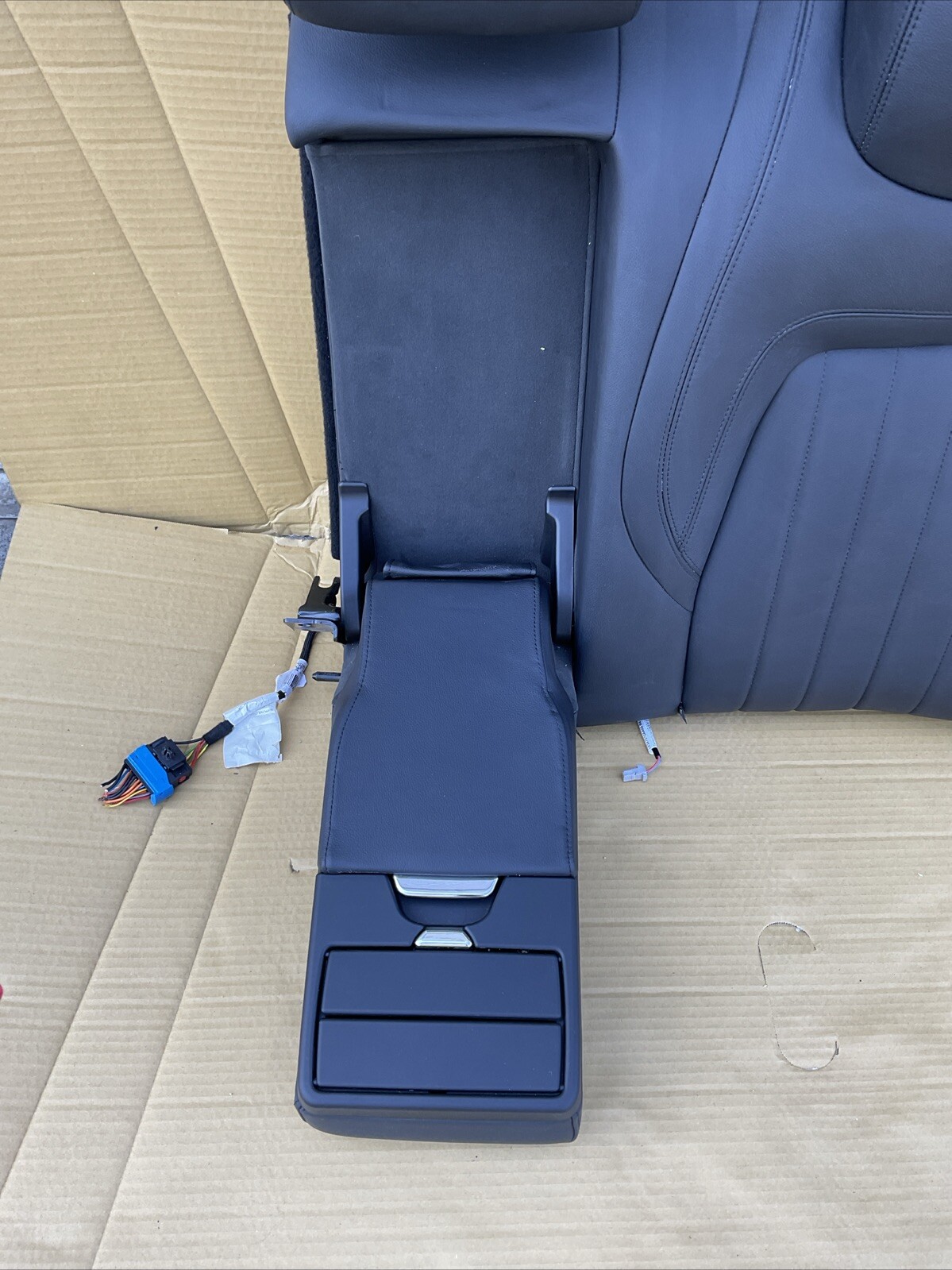 2014-2019 MASERATI QUATTROPORTE LEFT DRIVER REAR UPPER SEAT CUSHION OEM