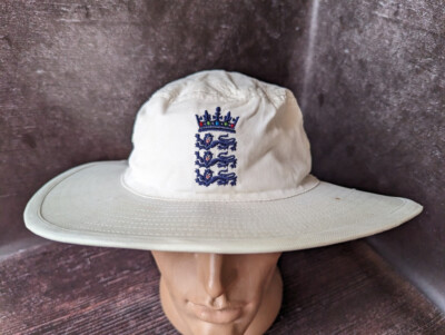 England Cricket Player Bucket Hat Admiral Russel Hughes Size S