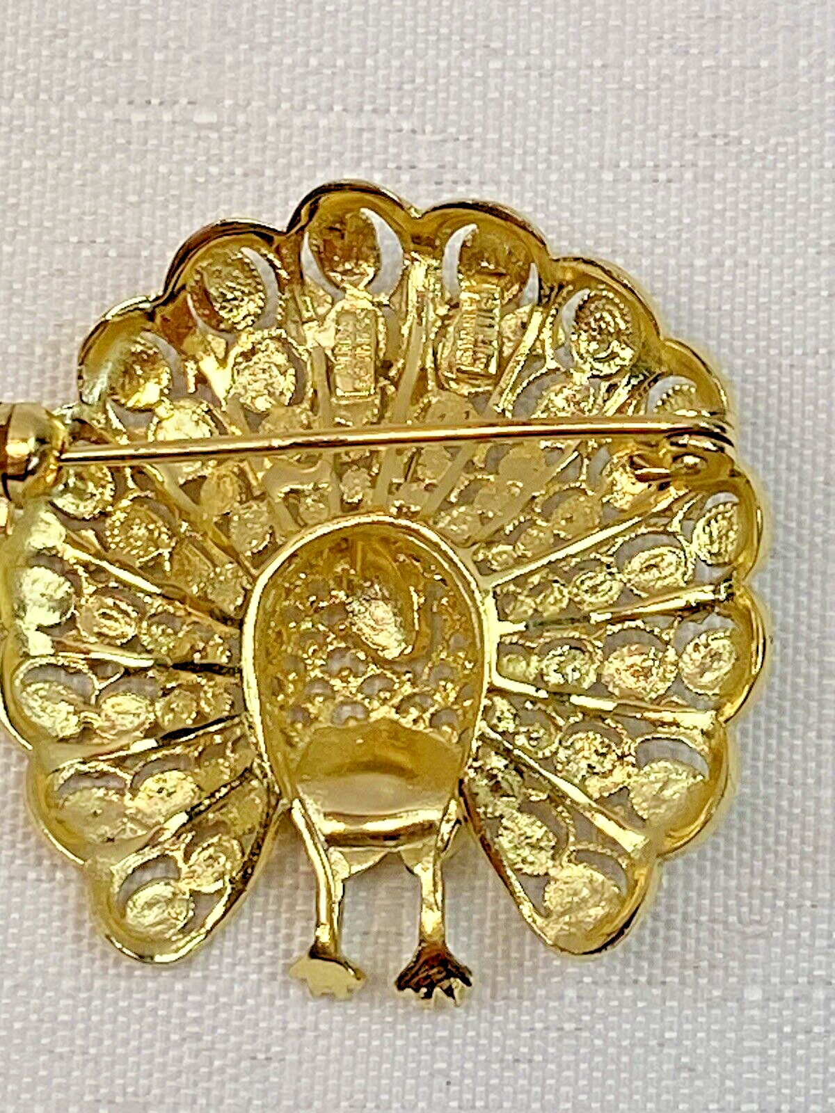 Alice Caviness Rhinestone Peacock Gold Plated Bro… - image 4