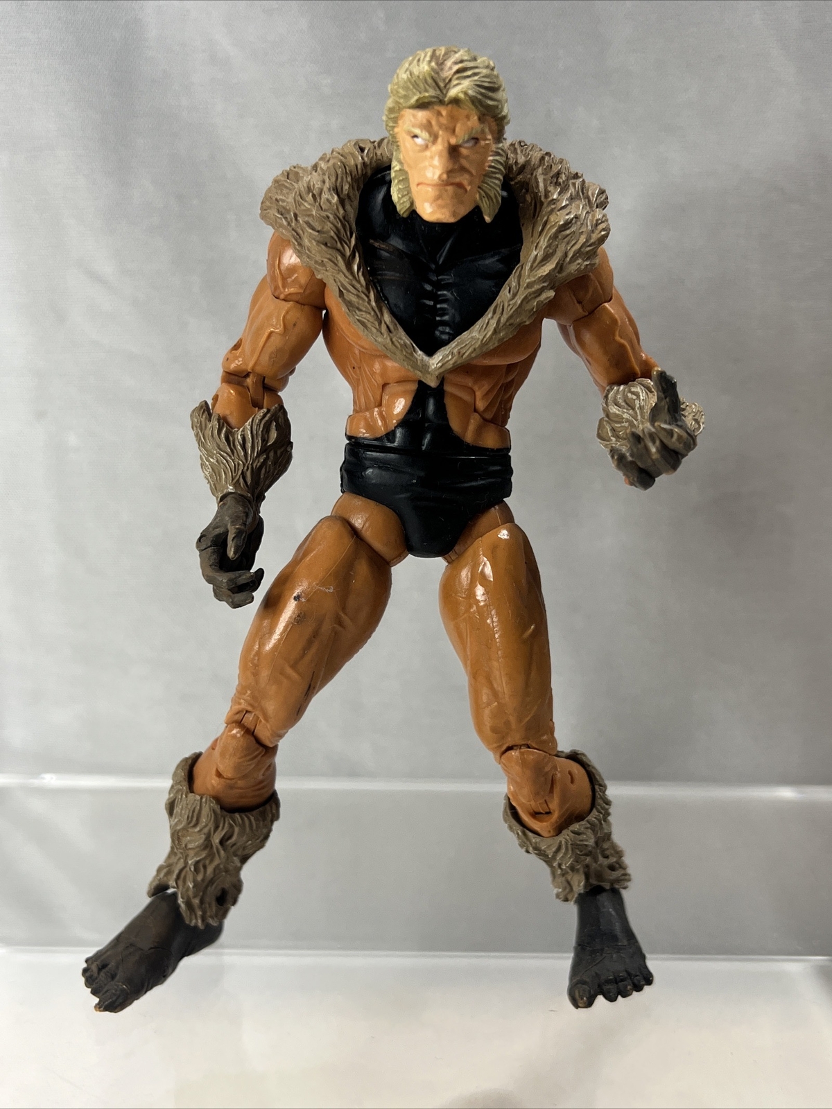 Sabertooth Figure Marvel Legends 6