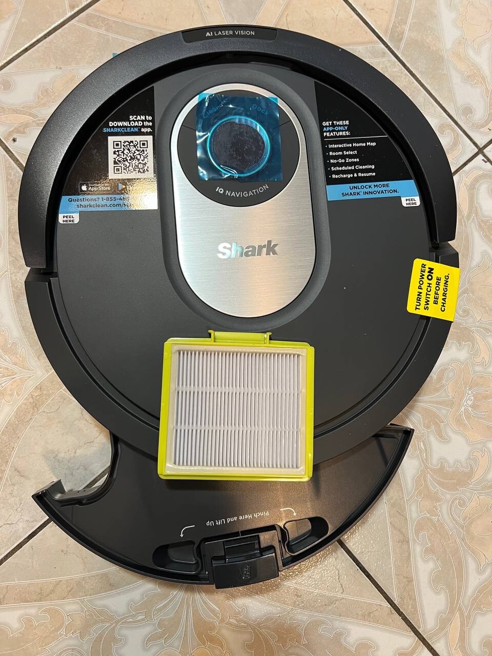 Shark AI Black RV2011DRUS Robotic Vacuum Cleaner with Advanced Features UMP4567