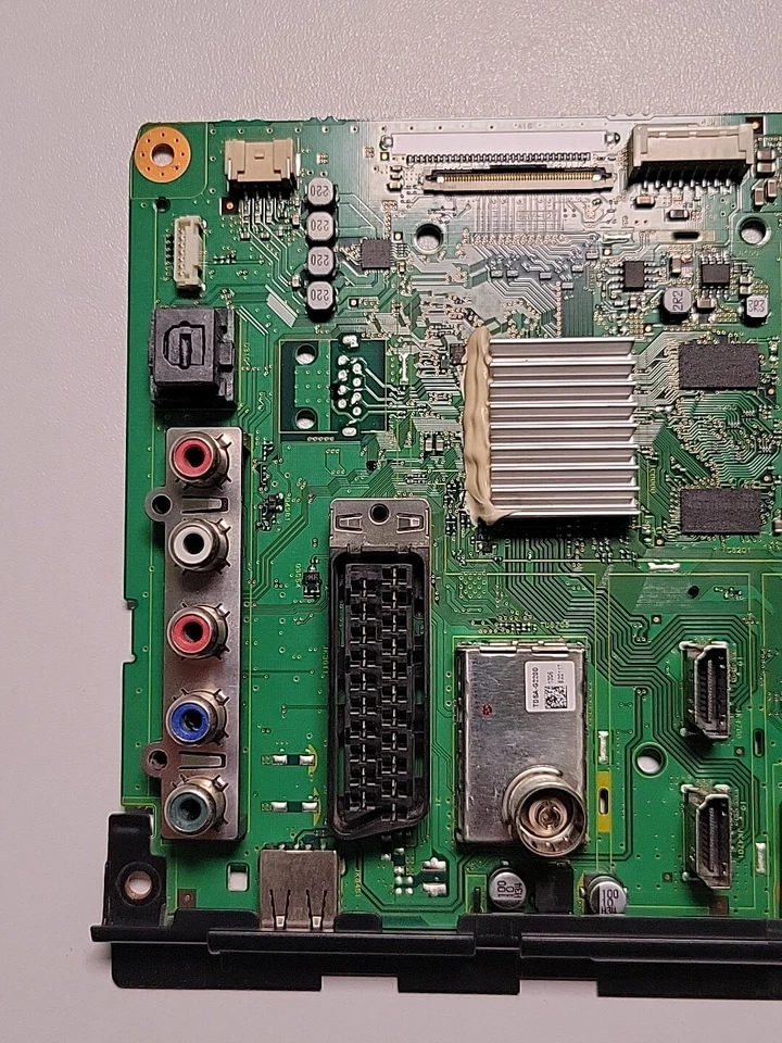 Carte mère TNP4G548 (1) A / TXNA10ZQE TV PANASONIC TX-L42B6E - Photo 4/4