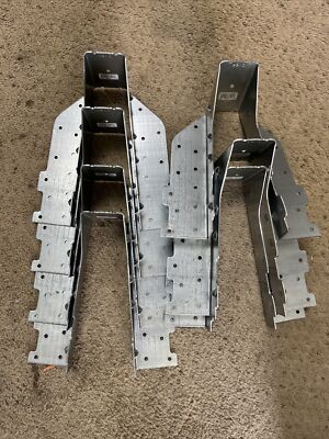 Simpson Strong-Tie HUS Galvanized Face-Mount Joist Hanger for 2x8 Nomina (7pk)