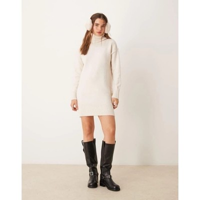 long white t shirt dress MIKUTA