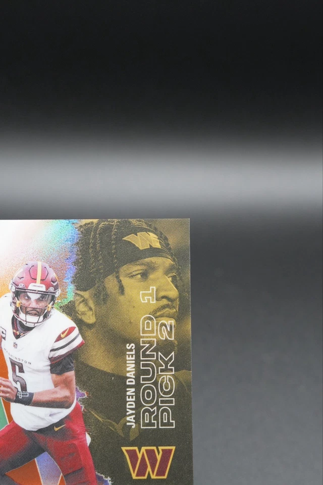 Jayden Daniels #57 On Card Auto /50 - Commanders - 2025 Topps Signature Class - Bild 4 von 4