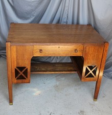 Antique Mission Quarter Sawn Oak Library Table – Desk – Daisy Line on The Hot Collector