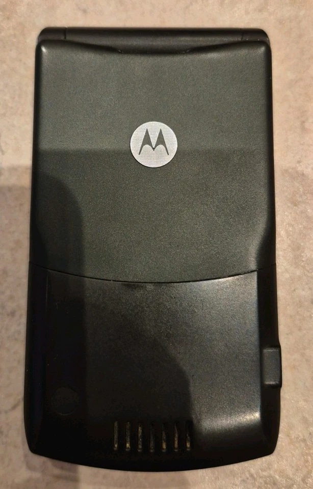 Motorola V3 RAZR Mobile Phone - V3ROHS - Black - Image 3 of 4