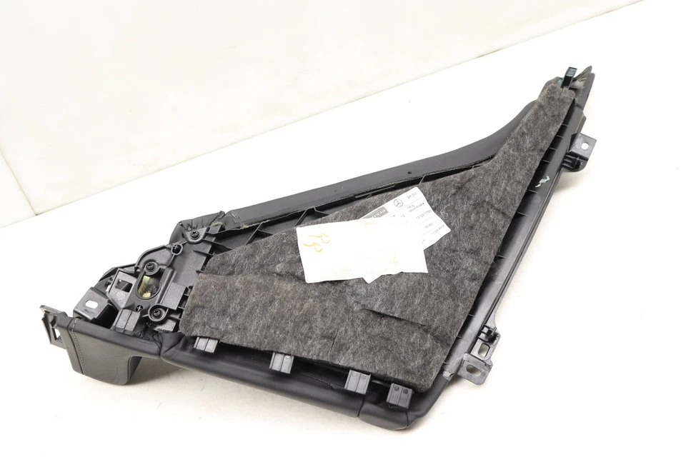 2016-2017 MERCEDES-BENZ MAYBACH S600 — задняя правая нижняя стойка C ОТДЕЛКА / панель - Изображение 3 из 4