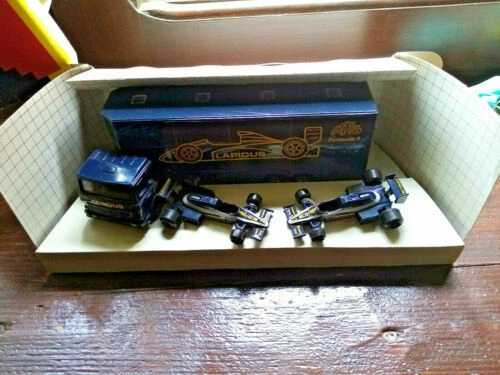 Modellini statici di auto da corsa Polistil scala 1:55