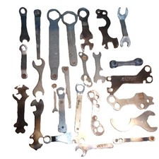 RESTPOSTEN: 25 x Vintage Fahrradschl&uuml;ssel inkl. Melco, Verma, Haden, Raleigh, Hundeknochen