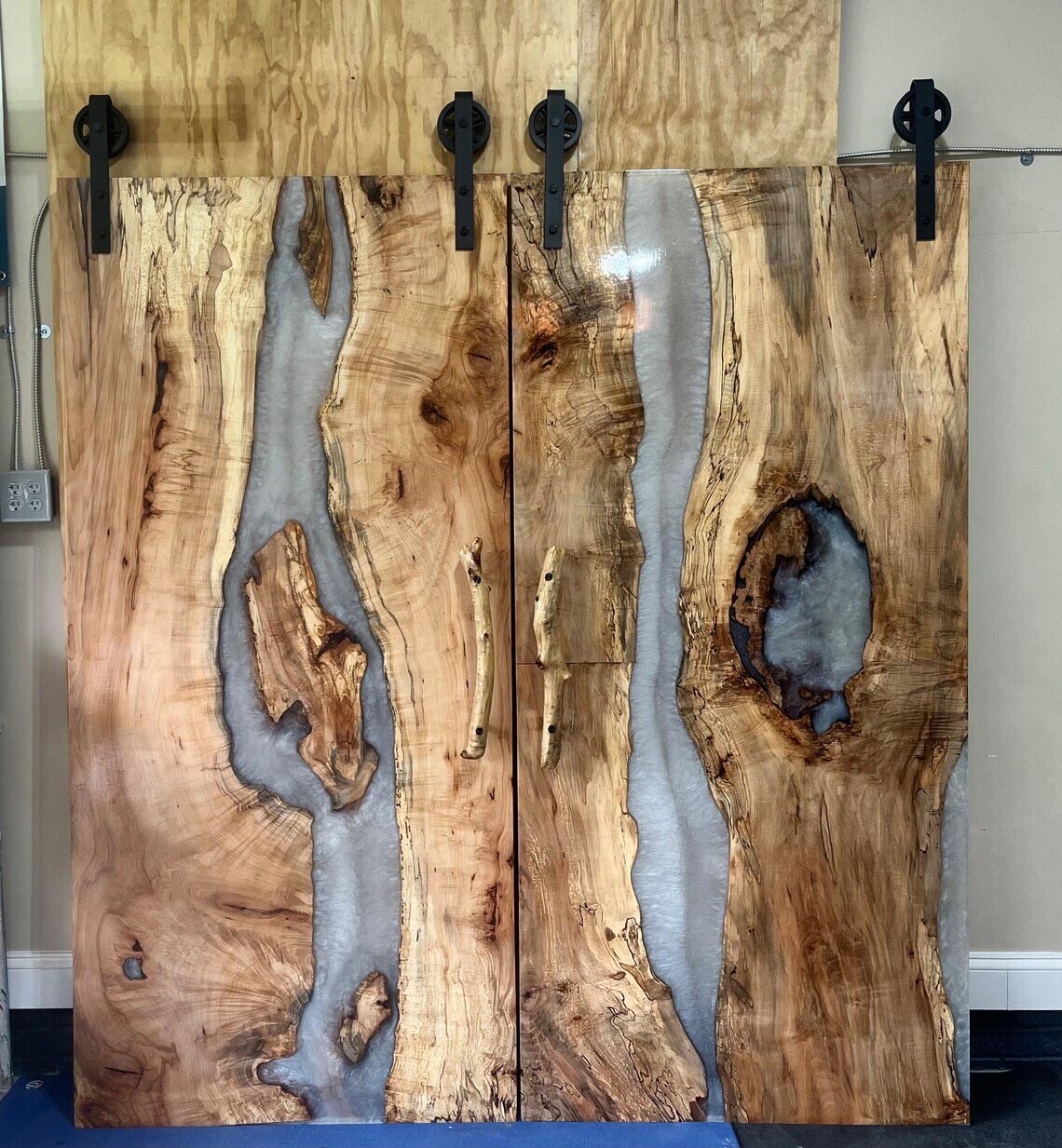 Custom Barn door of walnut wood and epoxy resin /Sliding live edge/river door-image