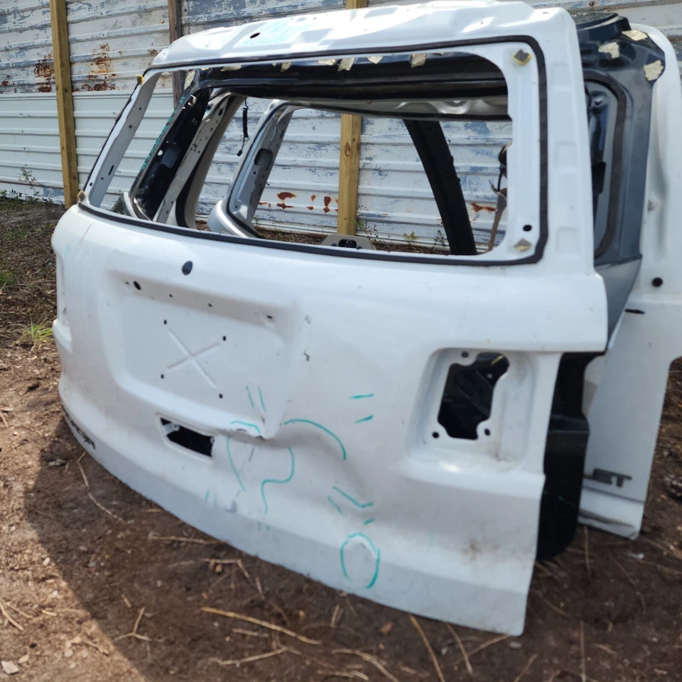 GMC Acadia Liftgate Hatch DENTED (SEE DESCRIPTION) Foto 2 de 4