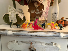 Doll house assorted mini lot of dinosaurs Mixed Colors