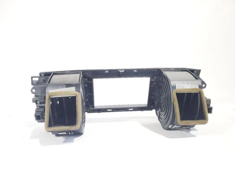 Heater And AC Parts Center AC Vents With Bezel OEM 2013 13 Jaguar XFR  - Image 3 of 4