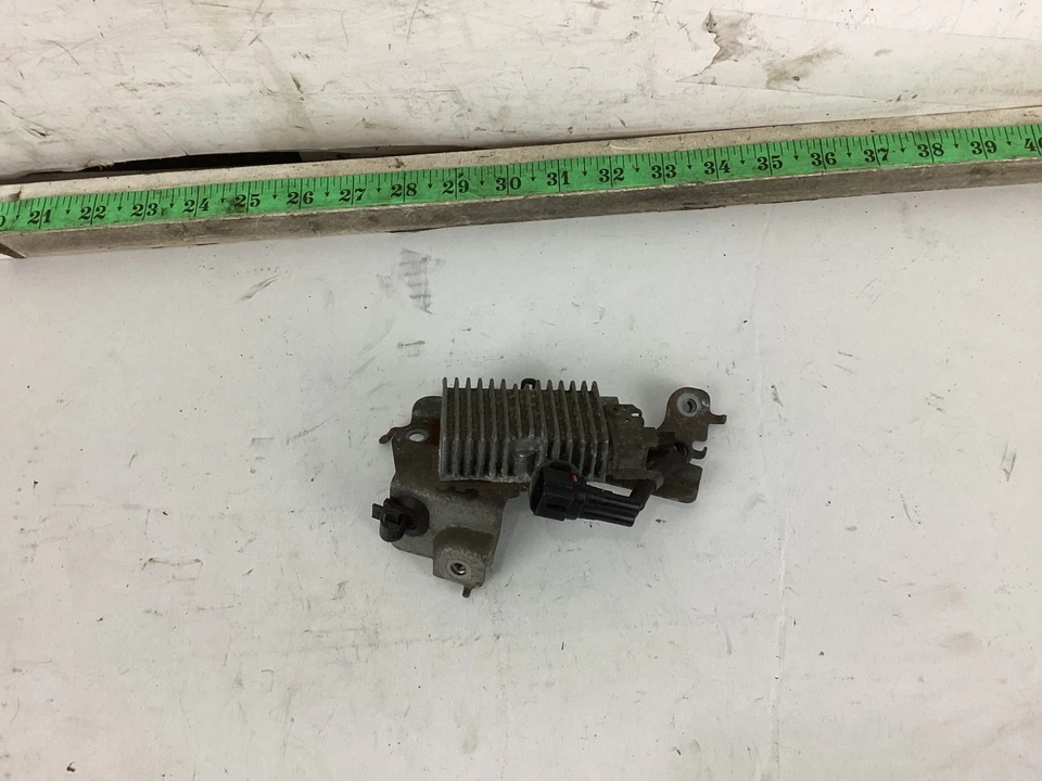 Módulo de controle de resistor de bomba de combustível Lexus IS350 IS250 2006-2008 fabricante de equipamento original - Imagem 2 de 4