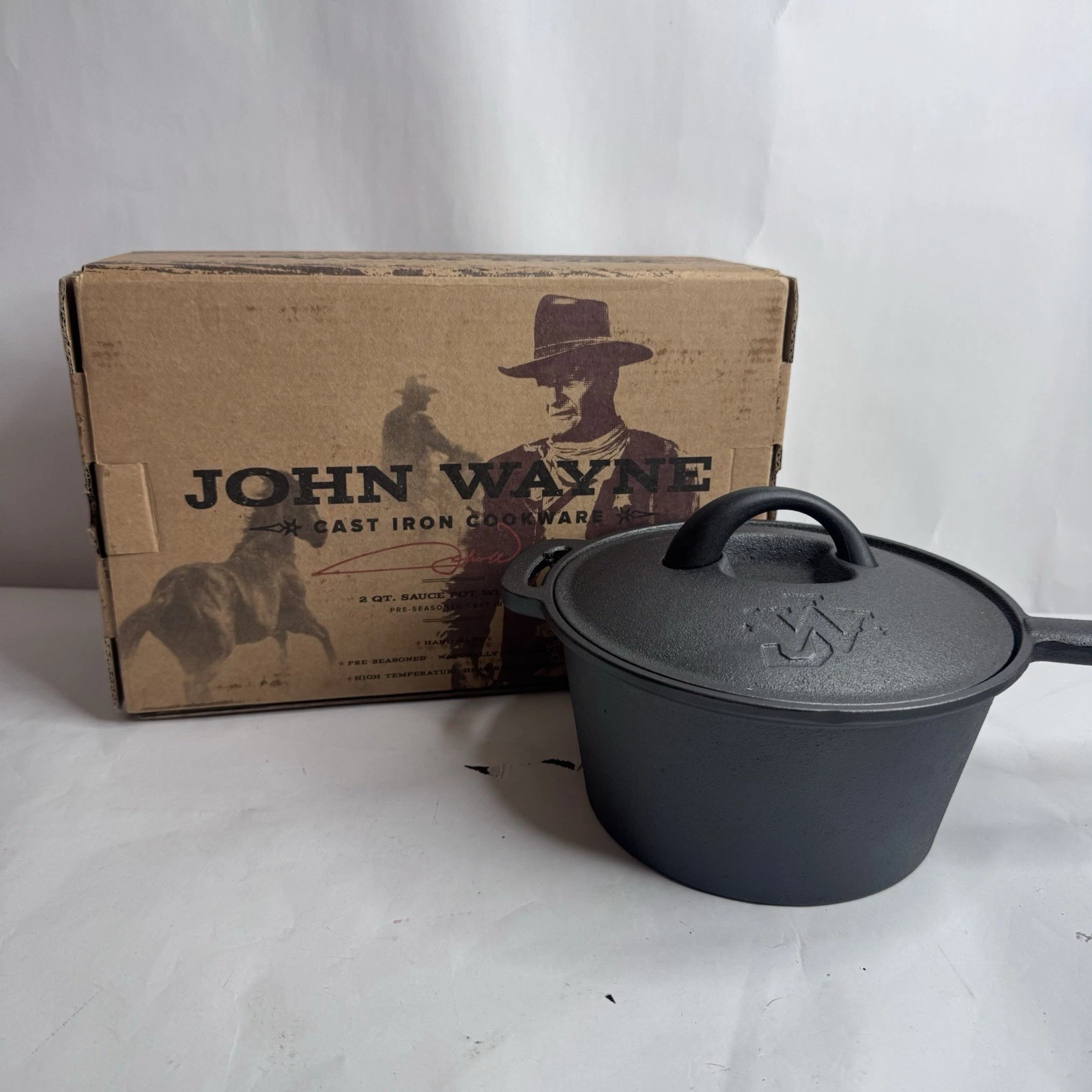 NEW John Wayne Cast Iron Cookware 2 Qt. Sauce Pot Pre-seasoned With Lid W/Box
