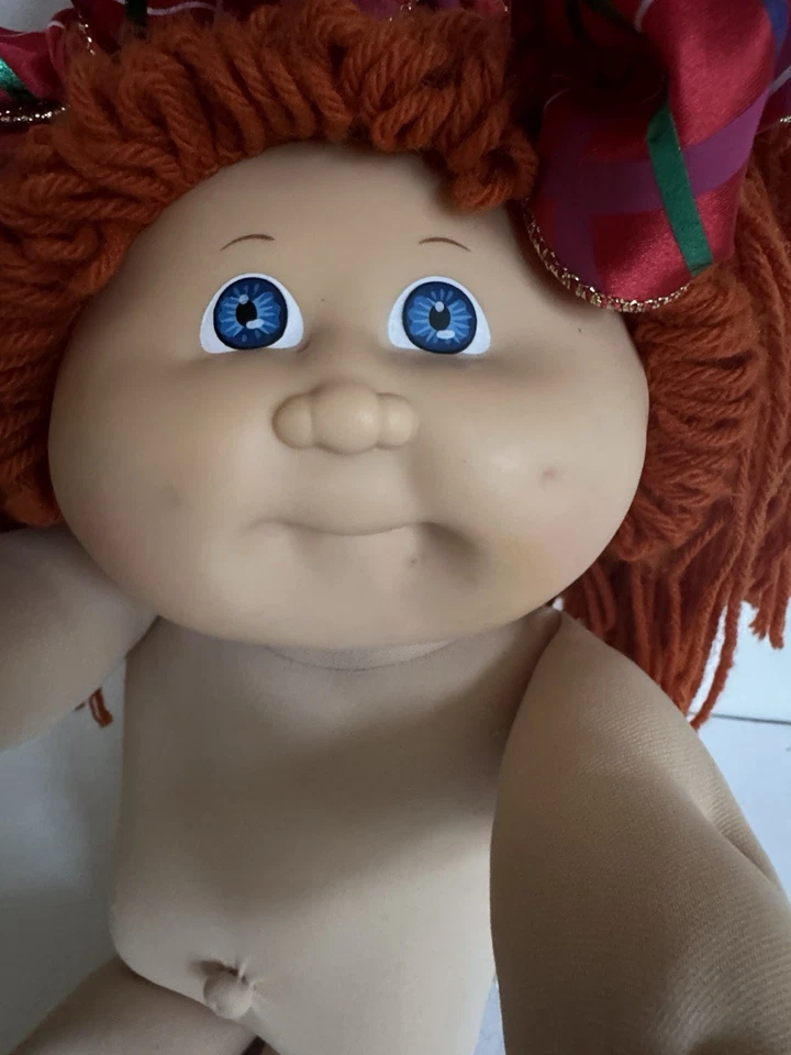 Muñeca Cabbage Patch original, firmada Xavier 85, Coleco, pelo rojo, ojos azules. Usado en excelente estado Foto 3 de 4