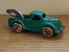 Cast Iron Tow Truck Vintage Wrecker Hubley AC Williams MA-84