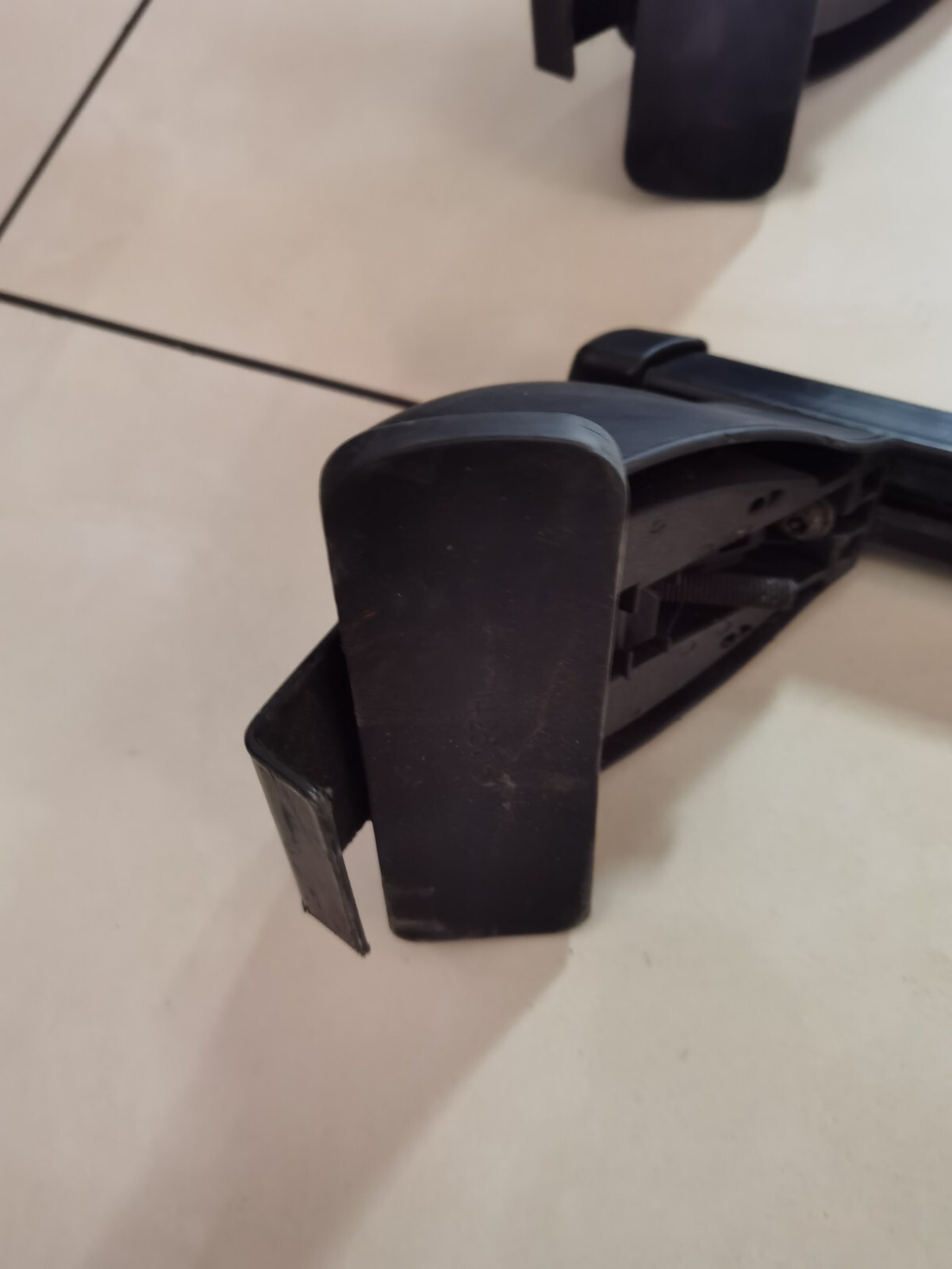 Halfords Roof Bars model 142605 eBay