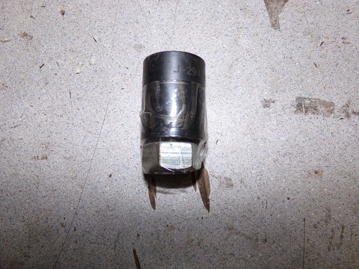 Kent-Moore Automotive Specialty Tool J-29479-A *FREE Kent-Moore Automotive Specialty Tool J-29479-A *FREE