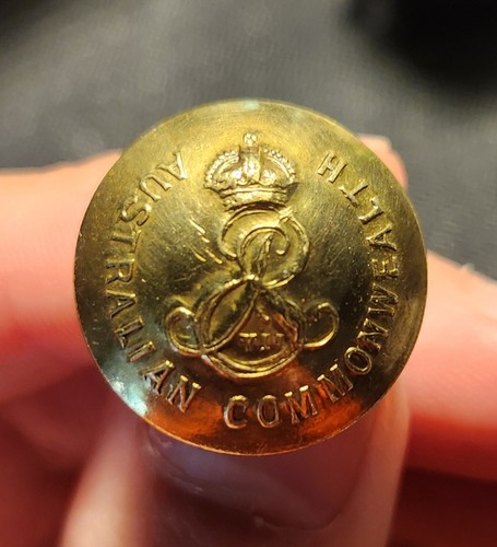 Edward VII Australian Commonwealth Military Button 1901–1910 Stokes & Sons