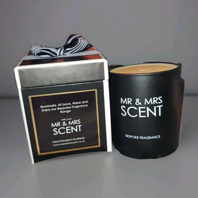Mr & Mrs Duftkerze Geschenkbox Orchidee Noir maßgeschneiderter Duft Hochzeitsgeschenk 