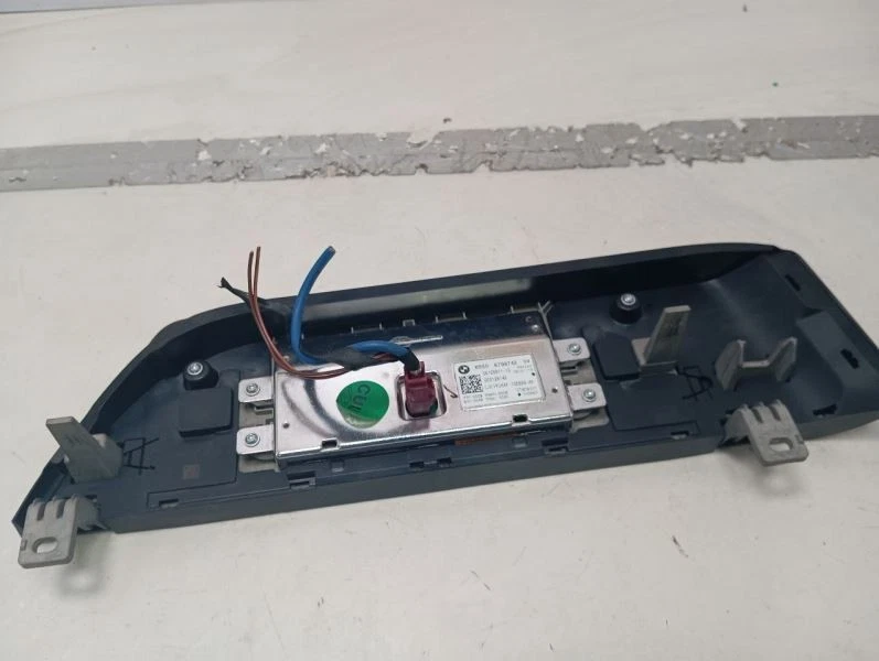 Info-GPS-TV Screen Display Screen Dash Fits 19-20 BMW 330i 3606563 - Image 2 of 4