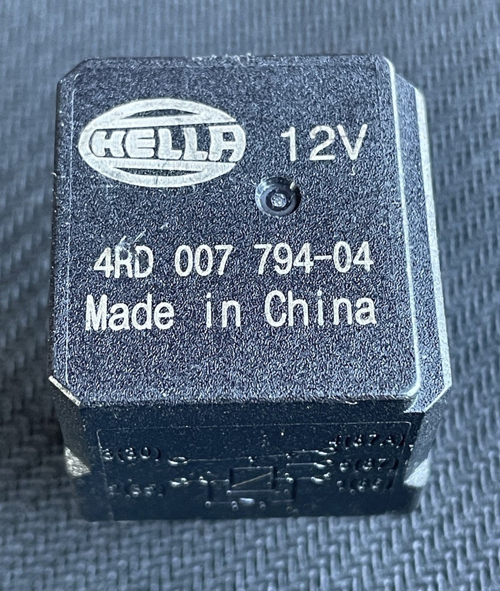 ☆【新品】HELLA・4極ウィンカーリレー・4DM001899-04 【公式通販】