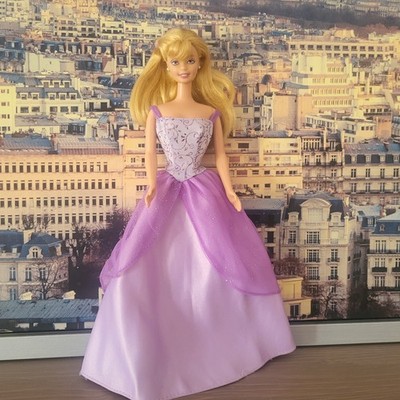 Barbie Puppe Mattel + Kleid Kleidung Outfit Fashion Back Spaß Prinzessin Garden