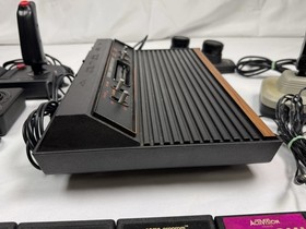 Atari 2600 Woodgrain Console | 4 Switch | Tested | Works | 29 Games | CX2600A