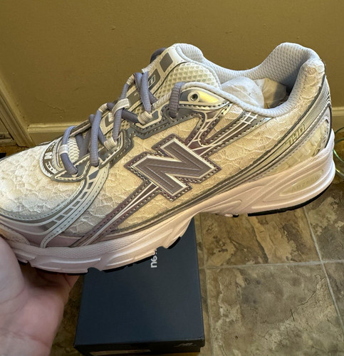 New Balance 740 Women’s Sneakers