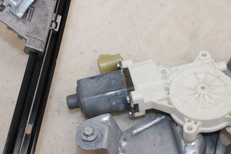 Regulador de ventana derecha Saturn Sky 2007-2010 OEM MC16 Foto 4 de 4