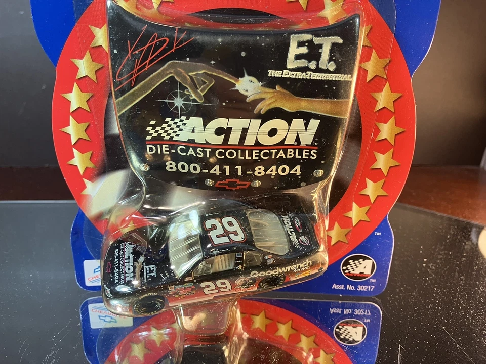 Kevin Harvick #29 GM Goodwrench Service Plus 2002 ET The Extra Terrestrial Hood - Image 2 of 2