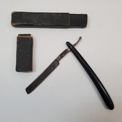 Vintage Robert Schaaf Solingen Made in Germany No 151 Straight Razor w/ Case