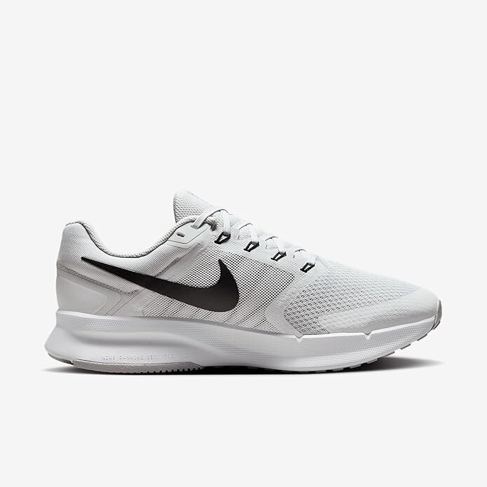 nike run swift se wide