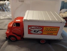 First Gear 1952 GMC Dry Goods Van True Value 1:34 Scale