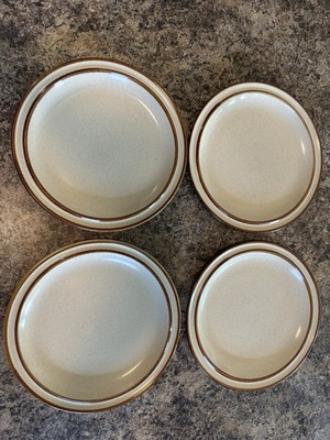Vintage Suncraft Stoneware Brandy Pattern Large Plates  Set of 4 Made In Japan
