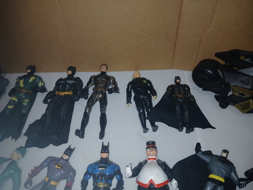 Vintage Batman Animated Lot 1990s Action Figure & Accessories Weapons Kenner - Picture 14 of 19