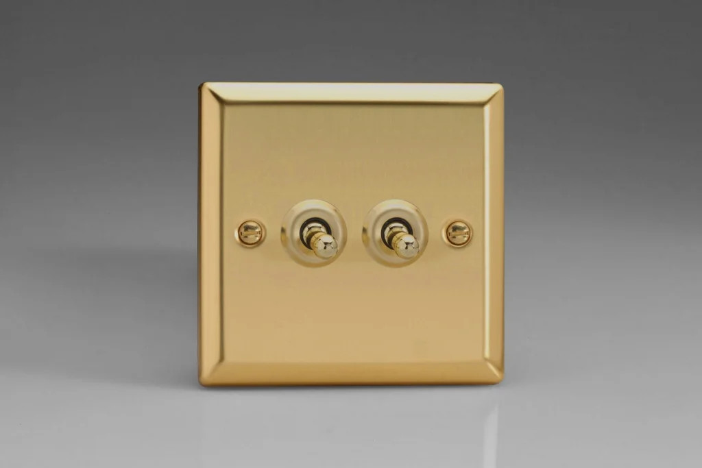 Switch Brass Intermediate & 2-Way Toggle 10A 2-Gang Classic Victorian Varilight
