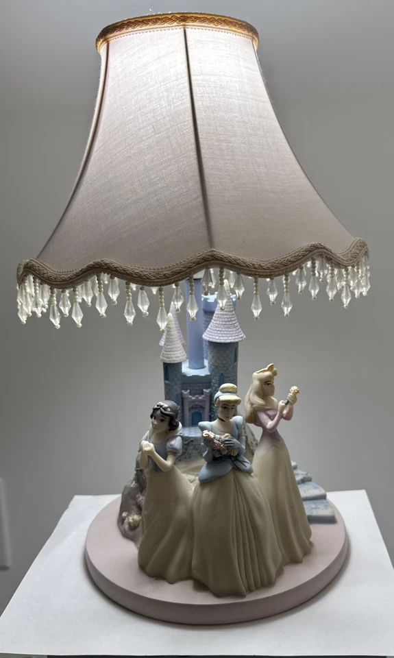 Vtg Disney Hampton Bay Princess Table Night Lamp Cinderella Aurora Snow White - Image 4 of 4