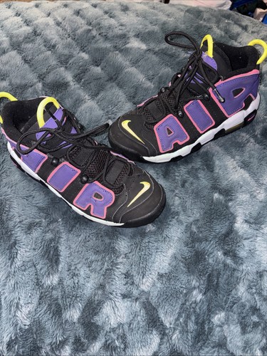 Nike Air More Uptempo 96 schwarz Court lila Kinder - DZ5278-001 Größe 6Y