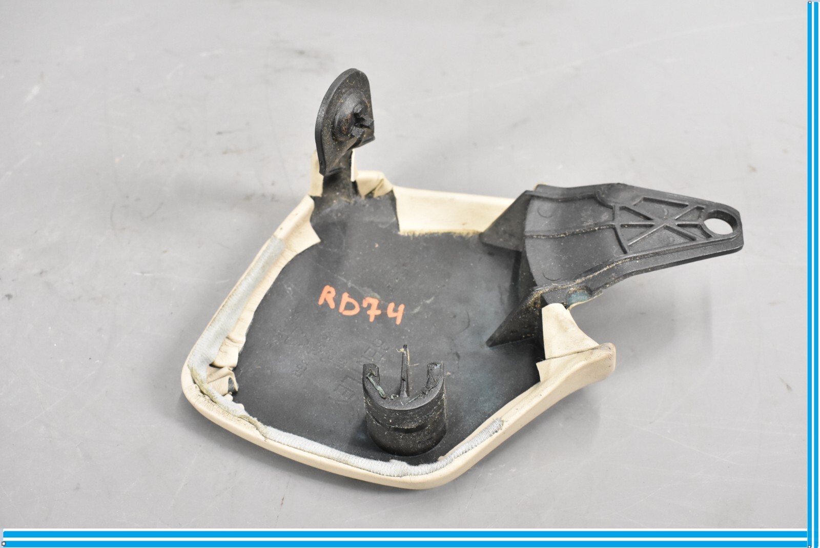 Bentley Continental 2005 Front Right Trim cover